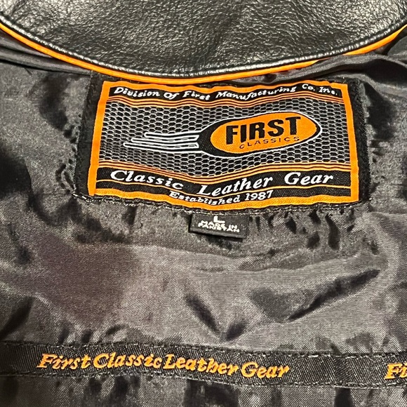 First Classics Leather Motorcycle Vest Size Large - Picture 5 of 6
